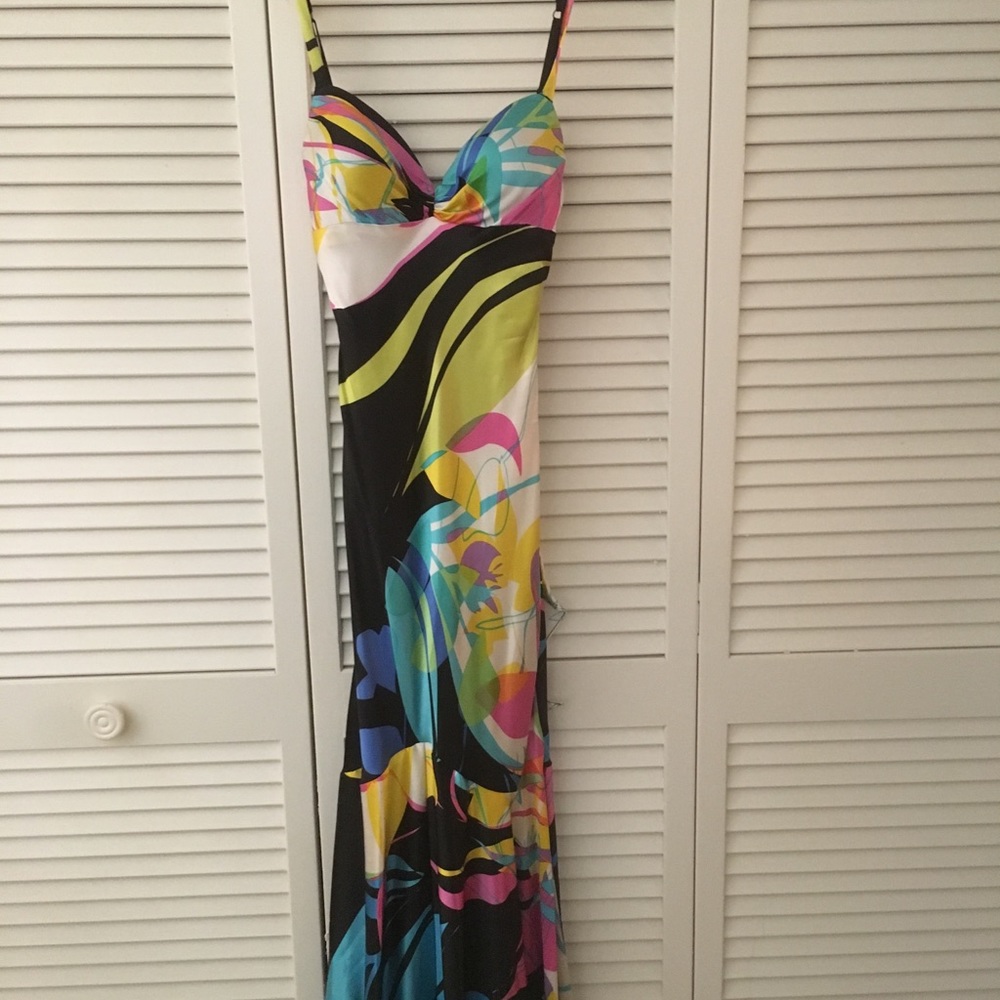 Cache dress